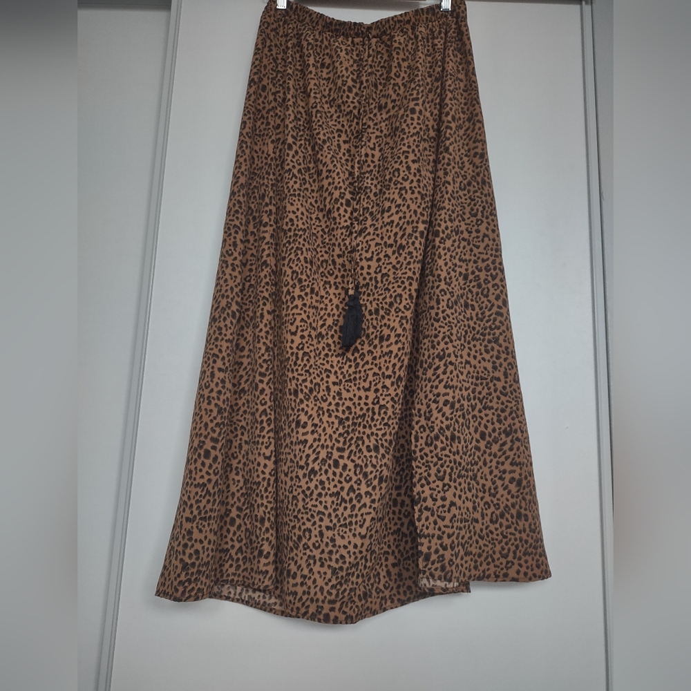 COPY - Long Cheetah/Leopard Print Maxi Skirt